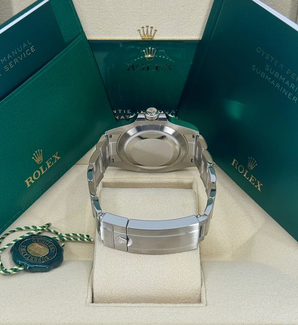 Rolex Submariner 126610 LN Image 4